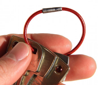 LR-180 Keyring rot